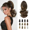 Sofeiyan 33cm Pferdeschwanzverlängerung Langer lockiger Pferdeschwanz Clip in Klaue Haarverlängerung Natürlich aussehendes synthetisches Haarteil für Frauen, Dunkelbraun/Golden Auburn
