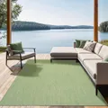 the carpet Mistra – Outdoor Teppich, Wetterfest, UV-beständig & pflegeleicht, für Balkon, Terrasse & Garten, auch für Wohnzimmer & Schlafzimmer geeignet, Grün, 140 x 200 cm