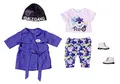 BABY Born Deluxe Kalte Tage Set aus blauem Mantel, Mütze, Shirt, Leggins und Stiefeln,für 43 cm Puppen, 831991 Zapf Creation