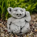 Troll XXL Finger im Ohr Kobold Steinfigur 26 cm 15 kg Weißbeton frostsicher