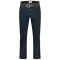 Wrangler Texas Herren-Stretchjeans Regular Fit Authentic Straight in verschiedenen Waschungen mit Gürtel in schwarz oder braun (W42/L34, Blue Black + brauner Gürtel)