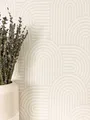 NEWROOM Vliestapete Creme Bogen Linien Boho Modern Grafisch Wohnzimmer Edel