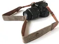 Bestele Kamera gurt Nacken Schulter Umhängeband Schultergurt Gürtel Tragegurt für Alle DSLR/SLR/Nikon/Canon/Sony/Lumix/Fujifilm/Ricoh/Samsung/Pentax ETC/Olympus Kamera (Herringbone Pattern Brown)