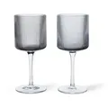 Ferm Living - Ripple Weißweinglas, smoked grey (2er-Set)