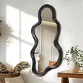 Schwarzer asymmetrischer Spiegel für Wand unregelmäßiger Holzrahmen Moderner ...