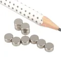 STEELY - Farbige Neodym-Magnete im 10er Set - silber - Deko - stark - Pinnwand -