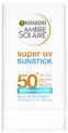 Garnier Ambre Solaire Super UV Sunstick LSF 50+, Unsichtbarer Sonnenschutz Stick für das Gesicht, Mattierende Sonnencreme mit Sheabutter, 18g