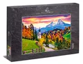 Ulmer Puzzleschmiede - Puzzle „Wallfahrt“ - Klassisches 1000 Teile Berg-Puzzle – Stimmungsvoller Pfad durch den Herbst-Wald zur Kirche Maria Gern vor dem Watzmann-Massiv im Abendrot, Bayern