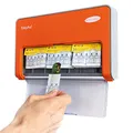 ACTIOMEDIC, Pflasterspender KIDS inkl. 90 PflasterStrips für Schulen und Kindergarten I Mit KanbanSystem und Monatgematerial für die Wandmontage, Easyaid