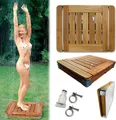 @tec Gartendusche Outdoor Dusche aus massivem Teak-Holz - Tritt-Mechanismus, Pool-Dusche, Sauna-Dusche, Aussendusche mit Bodenplatte
