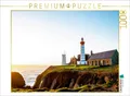CALVENDO Puzzle CALVENDO Puzzle Leuchtturm errichtet auf den Ruinen einer alten Abtei in Saint Mathieu (Frankreich) 1000 Teile Lege-Größe 64 x 48 cm Foto-Puzzle Bild von Christian Bosse, 1000 Puzzleteile