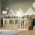 Crazy Pine Kinderbett 120x180 cm – Montessori Bodenbett mit Hohem Rausfallschutz 73cm und Öffnbarer Barriere - Natürlichem Holz mit Glatter Oberfläche - Perfekt für Jungen und Mädchen Crazy John