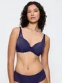Triumph Bügel-BH Amourette Spotlight elegante Spitze - glatter Jersey-Stoff - perfekte Passform