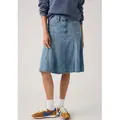 Levi's® Jeansrock GODET KNEE LENGTH SKIRT Midirock mit Falten blau 27