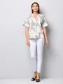 Alba Moda Shirtbluse Florale Shirtbluse mit Halbarm Geblümtes Design, V-Ausschnitt, ohne Verschluss, modisch elegant