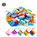 JOYIN Pop-Schlüsselanhänger 30 Stück Quadrat Silikon Farben Partygeschenke