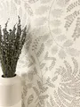 NEWROOM Vliestapete Creme Blätter Zweige Modern Floral Wohnzimmer Schlafzimmer