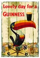 Nostalgisches Guinness-Holzschild mit Tukan auf Wetterfahne