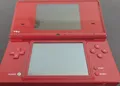 Nintendo DSi Handheld Konsole Rot mit Stift