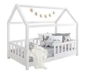 Ticaa Hausbett Kay mit Rausfallschutz aus Kiefer, Kinderbett 80x160, inkl. Dach, mit Rollrost