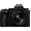 Panasonic Lumix DC-S5 Mark IIx + S 50 mm f/1,8 (50 mm, 24.20 Mpx, Vollformat) (39526017)