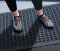 Doortex FCAF6191 Anti-Ermüdungsmatte / Arbeitsplatzmatte "anti-fatiguemat", 61 x 91 cm, aus 100 % Gummi, schwarz, rechteckig, mit Noppenstruktur