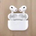 Apple AirPods Pro 2. Generation mit MagSafe Kabellosem Ladecase (USB‑C) - Weiß