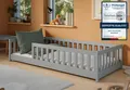 Kids Collective Kinderbett Bodenbett Bett mit Rausfallschutz & Lattenrost Montessori Bett Kinder (weitere Größen 80x160, 90x190, 90x200, 120x200, 140x200 cm), Jugendbett Einzelbett mit Matratze Aschgrau Kiefer 80x180 cm