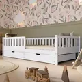 Crazy Pine Kinderbett mit Schublade 200x90cm – Massives Montessori Bodenbett aus Holz in Weiß mit Rausfallschutz – Crazy Basic - Weiß