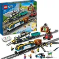 LEGO City Güterzug, Spielzeug-Eisenbahn mit Ton, ferngesteuerter Zug, Autotransporter, 33 Schienen-Elemente und 2 Autos, Set ab 7 Jahre 60336