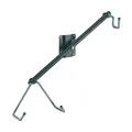 K&M 16295 E-Gitarren-Wandhalter Schwarz -- Schräge Präsentations-Haltung - Auflagebügel 360° verstellbar - aus Stahl