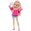 Mattel HYC21 - Barbie - Dream Besties - Malibu Puppe – Modepuppe + Zubehör