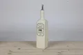 Ölflasche KITCHEN aus Keramik 600 ml – Keramikflasche mit Ausgießer und dekorativem Aufdruck für Küche & Tisch