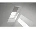 VELUX Vorteils-Set Verdunkelungsrollo uni grau und Faltstore Plissee weiß manuel