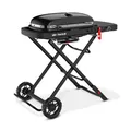 Weber Traveler Tragbarer Gasgrill mit klappbarem Untergestell und Rädern, Stealth Edition/Porzellanemaillierte Grillroste, Deckelthermometer, 3,81 kW Brenner, 2065 cm² Grillfläche, Black Stealth