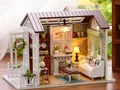 LA CUTE Puppenhaus Kinderzimmer-Puppenhaus Set: Holzhaus mit Möbeln und LED-Beleuchtung, (DIY Puppenhaus Zimmer zum Selbstaufbauen mit Möbel und Beleuchtung, Perfektes Kinderzimmer-Set für kreatives Spielen und Lernen), Realistische LED-Beleuchtung, hochwertige Möbel, einfache Montage