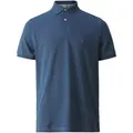 Herren-Poloshirt der Marke Tommy Hilfiger. Die Polos von Tommy Hilfiger sind aus Bio-Baumwolle und Elastan gefertigt und haben eine normale Passform. Die weiche Baumwolle sorgt für hohen Tragekomfort. Das Elastan sorgt für eine feine Dehnung des Stoffes.  Marke: Tommy HilfigerModellname: 1985 Regular PoloKategorie: Herren-PolosMaterialien: Bio-Baumwolle, ElastanFarbe: blau
