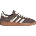 Kaufen Sie den Adidas Handball Spezial Earth Strata Off White Gum bei Kicksshop. Retro-Uni-Sneaker mit Gummisohle und klassischem Handball-Design. - Braun/Beige - 37 1/3