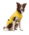 TRIXIE Regenmantel Vimy für Hunde gelb XL - Bauchumfang: 80 cm – Hunde-Regenjacke mit reflektierenden Elementen für mehr Sichtbarkeit im Dunkeln – bequem & verstellbar - 67979