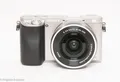 Sony Alpha 6000 24.3MP, silber (Kit mit 16-50 mm Zoomobjektiv), gebraucht