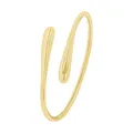 s.Oliver Armreif Edelstahl Damen Armschmuck, 6 cm, Gold, Kommt in Schmuck Geschenk Box, 2035797