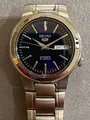 Seiko 5 Automatik blaues Zifferblatt Edelstahl Herrenuhr SNKA05K1