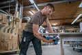 Bosch GST 18V-155 SC Professional. Griffart: Fassgriff, Produktfarbe: Schwarz, Blau. Leerlauf-Hubgeschwindigkeit (max.): 3800 SPM, Leerlauf-Hubgeschwindigkeit (min.): 800 SPM. Energiequelle: Akku, Akku-/Batterietechnologie: Lithium-Ion (Li-Ion). Gewicht: 2 kg, Breite: 82 mm, Tiefe: 244 mm (06015B0000)