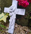 Radami Gartenfigur Kreuz Grabkreuz 3D Rose Grabengel Gedenkstein Grabschmuck Grabdeko