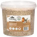 Dehner Natura Erdnusskerne gehackt, im Eimer, Wildvogelfutter schalenfrei, 5l Erdnuss, Ergänzungsfutter für: Wildvogel, Gartenvögel, Premium Fettfutter für Meisen, Rotkehlchen, Spatz, Buchfink