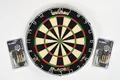 Profi Dartboard Dartscheibe Winmau Blade 6 + 2 Steeldart Sets