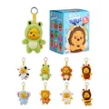 Disney YuYus Winnie Puuh Wave 1 – Plüsch-Vinyl-Charms im Bag-Charm-Stil, 9 tierische Blindbox-Designs wie Kuh oder Biene, Karabiner, Sammlerfigur, zufällige Auswahl, ca. 12 cm, für Kinder & Fans