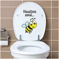 Finest Folia WC Aufkleber lustiger Spruch für Toilettendeckel Selbstklebender Sticker wasserfest – Klodeckel Deko Badezimmer Fun Aufkleber rückstandslos entfernbar (R173-01 Biene)