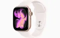 Watch Series 11, GPS, 42mm, Rosegold Aluminiumgehäuse mit Blassrosa Sportband - 