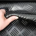 Gummi Antirutsch Bodenmatte SBR Schutzmatte Bodenbelag Schach Tränen Riffelblech Optik Schwarz 3mm Stark 100 cm Breite 100 cm Länge